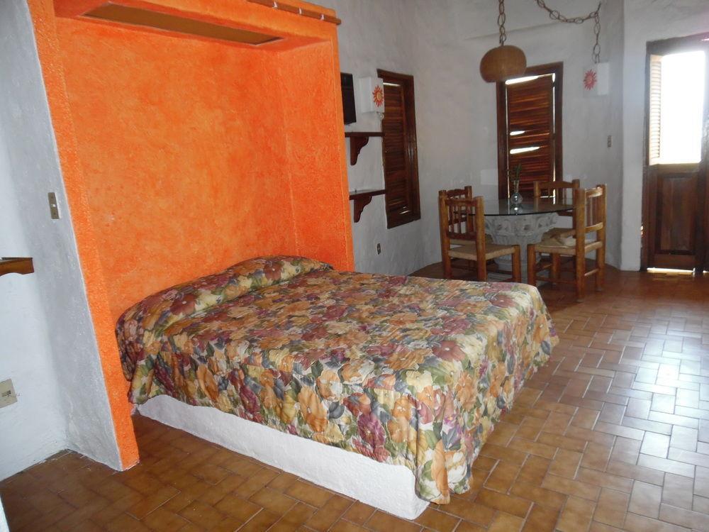 Hotel Plaza Tucanes Manzanillo