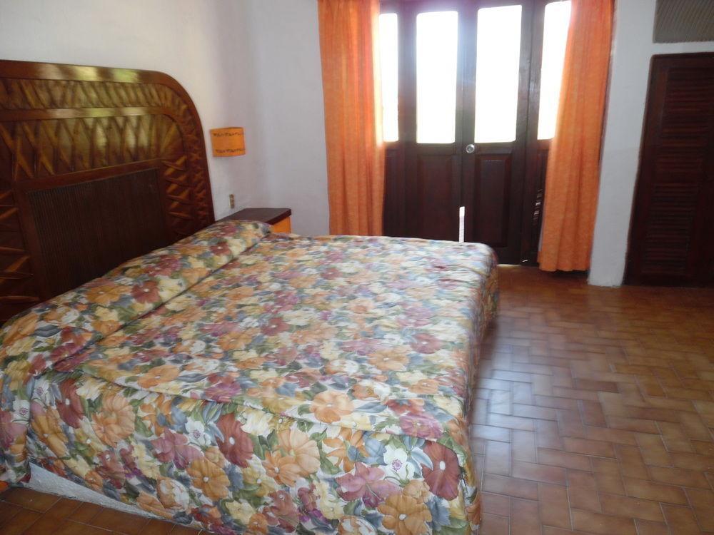 Hotel Plaza Tucanes Manzanillo