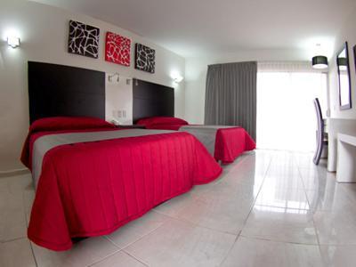 Portonovo Plaza Expo Hotel 3*