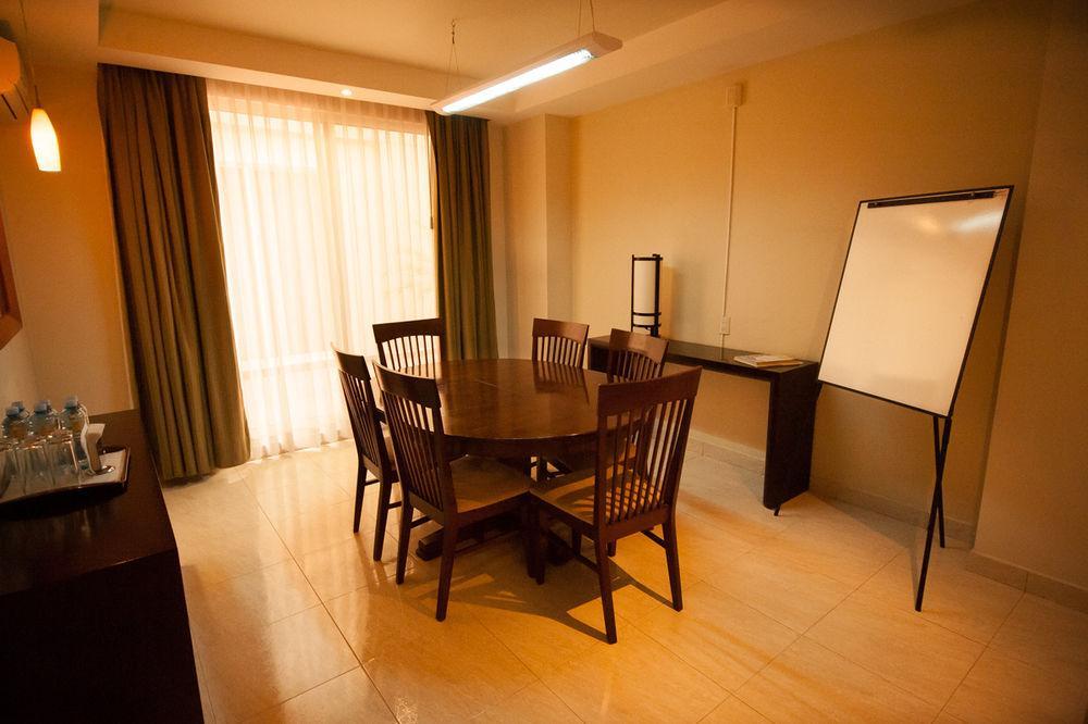 Magno Hotel 4*