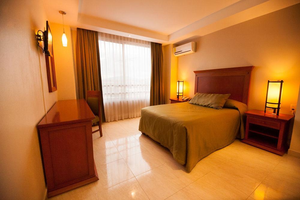 Magno Hotel 4*