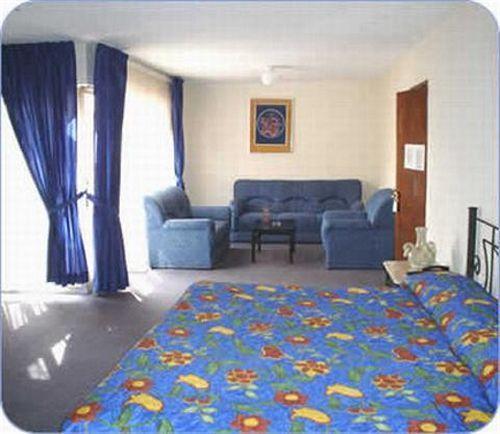 Del Real Inn 4*