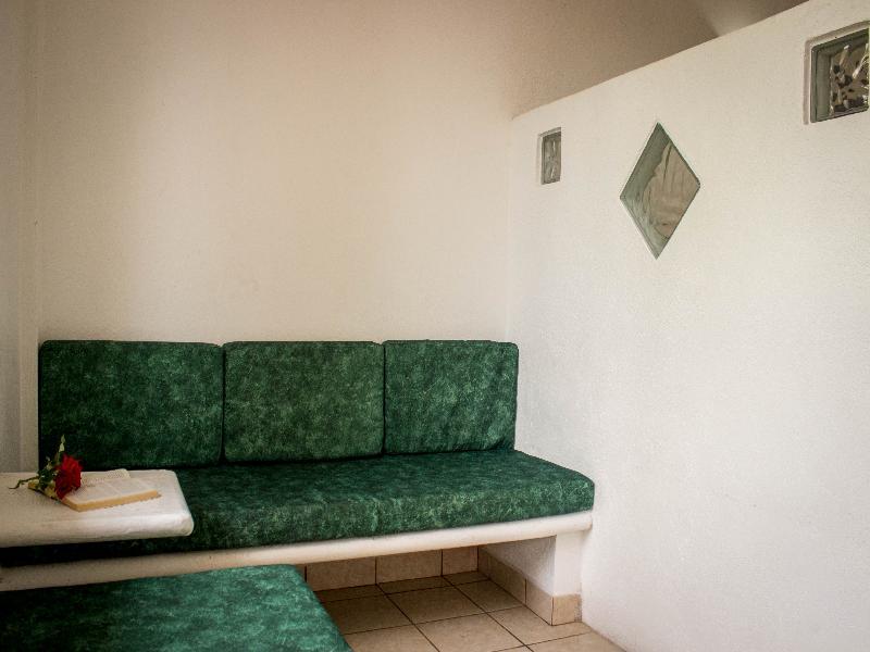 Hotel & Punta Esmeralda 4*