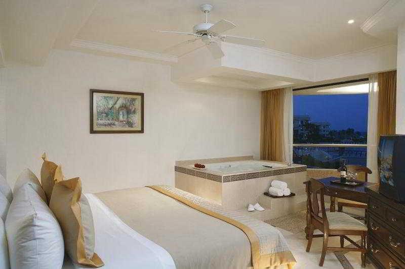 Aventura Cove Palace Puerto Aventuras