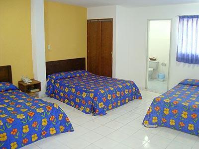 Del Carmen Hotel