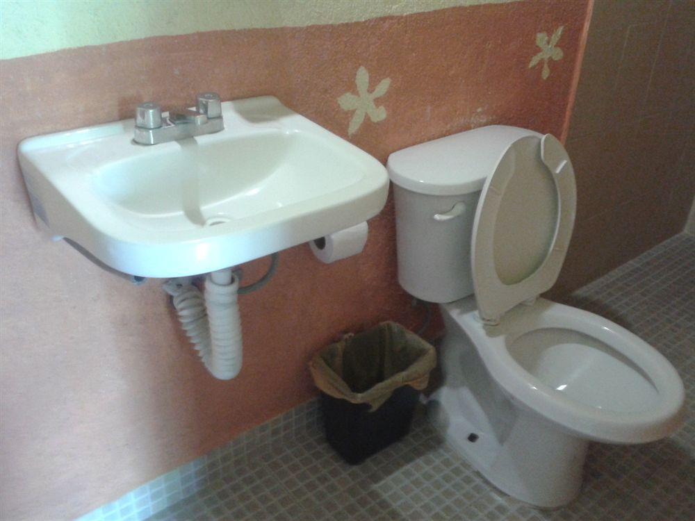 Salinas Hotel Zihuatanejo