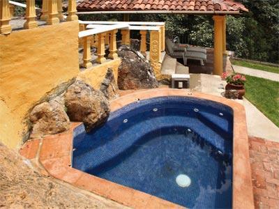 Revi Hotel