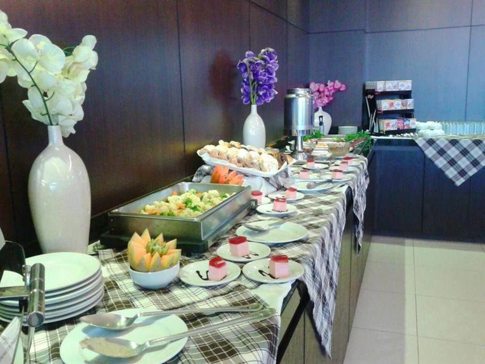 Western Crown Victoria Hotel 4*