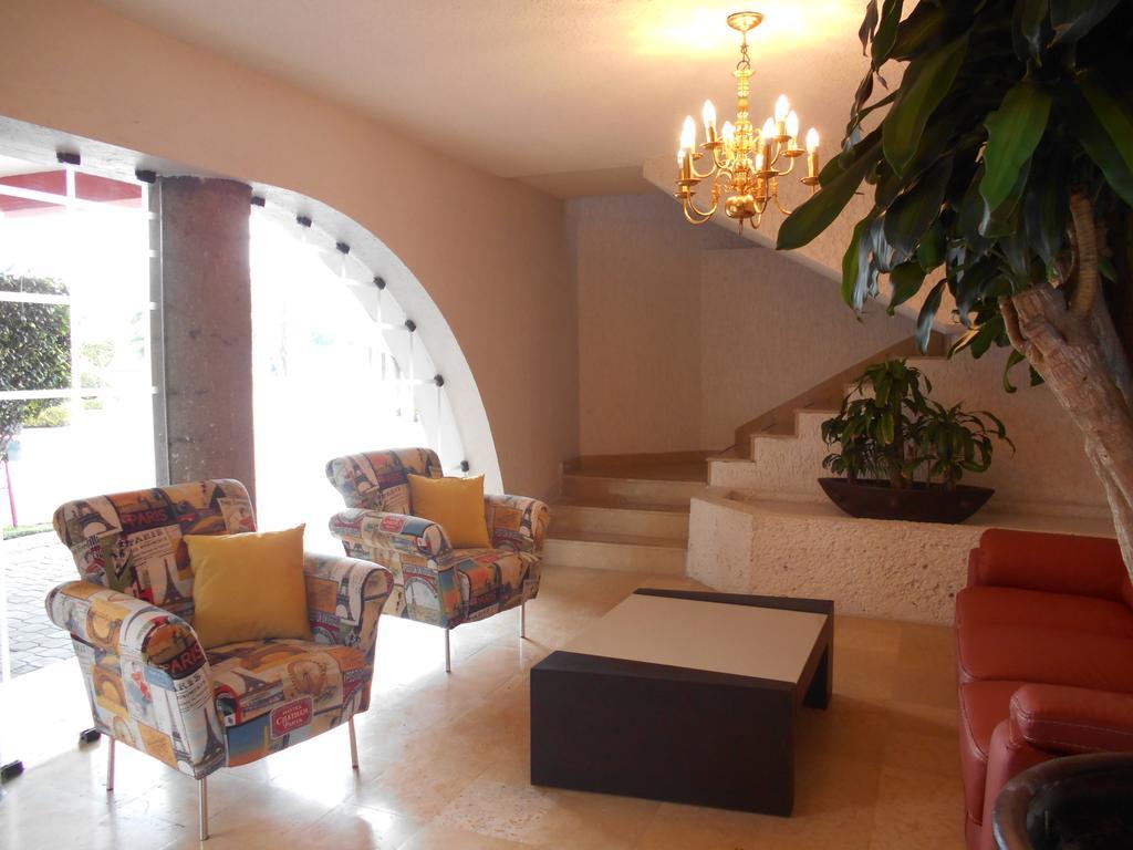 Hotel Puente Real