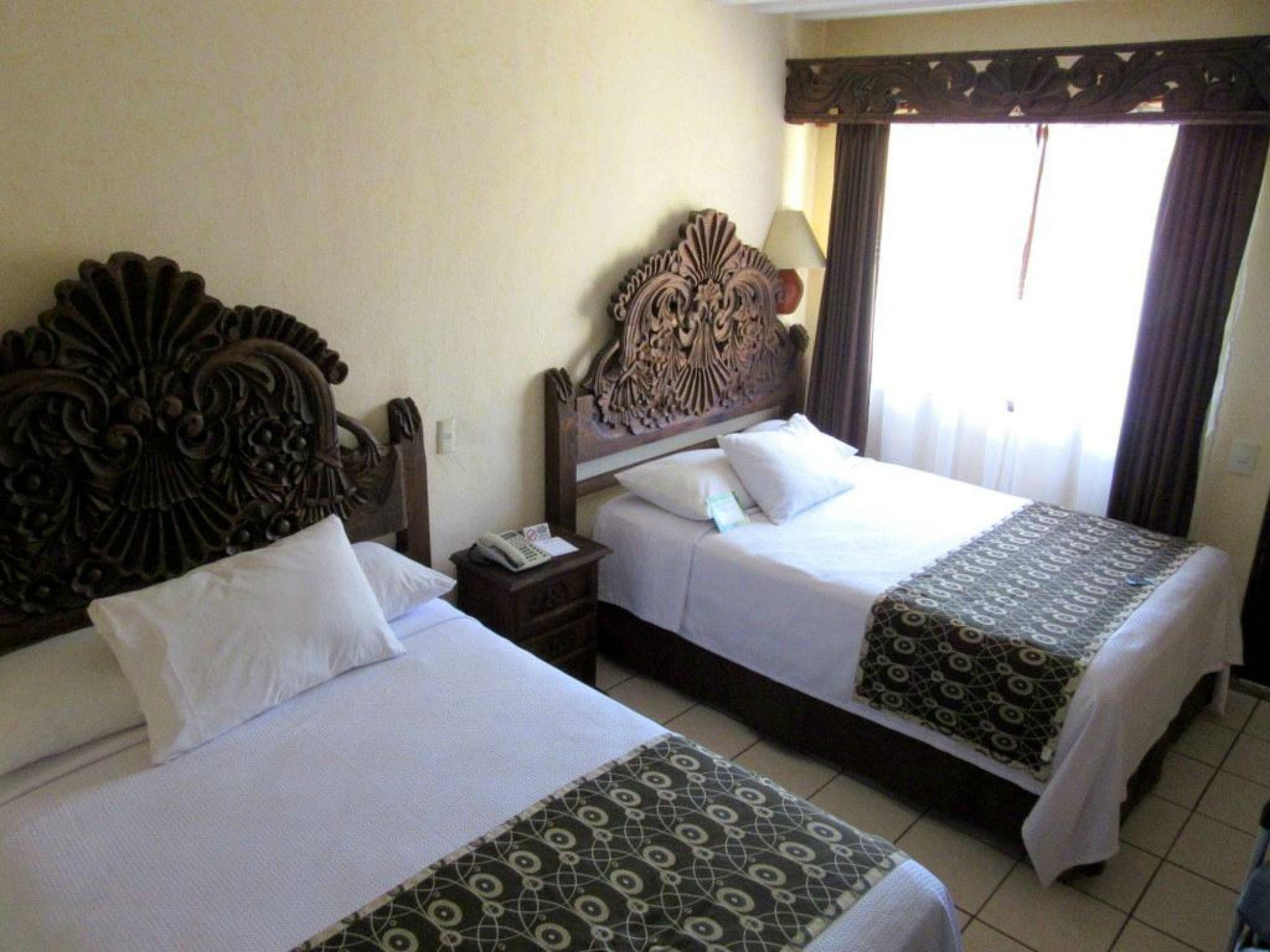 Hotel Playa Arcos & Puerto Vallarta