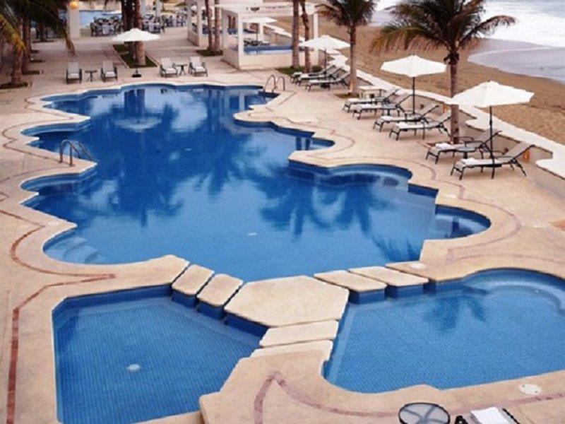 Hotel Camino Real 5*