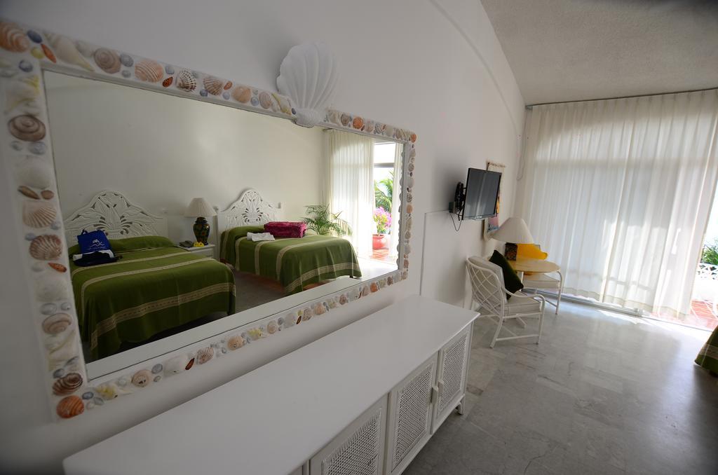 Dolphin Cove 4* Manzanillo