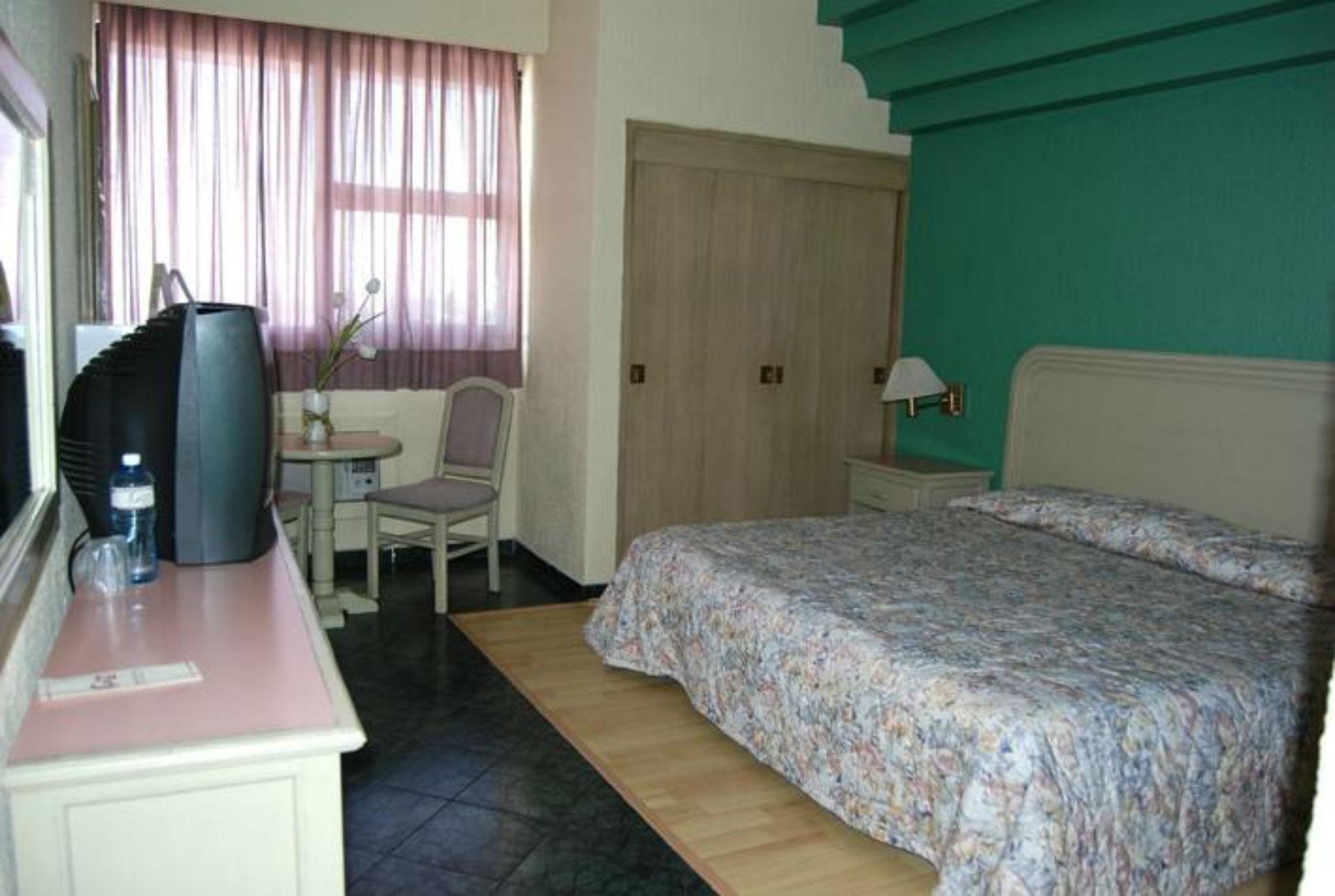 Capital O Nueva Galicia, Guadalajara Centro Downtown 4*