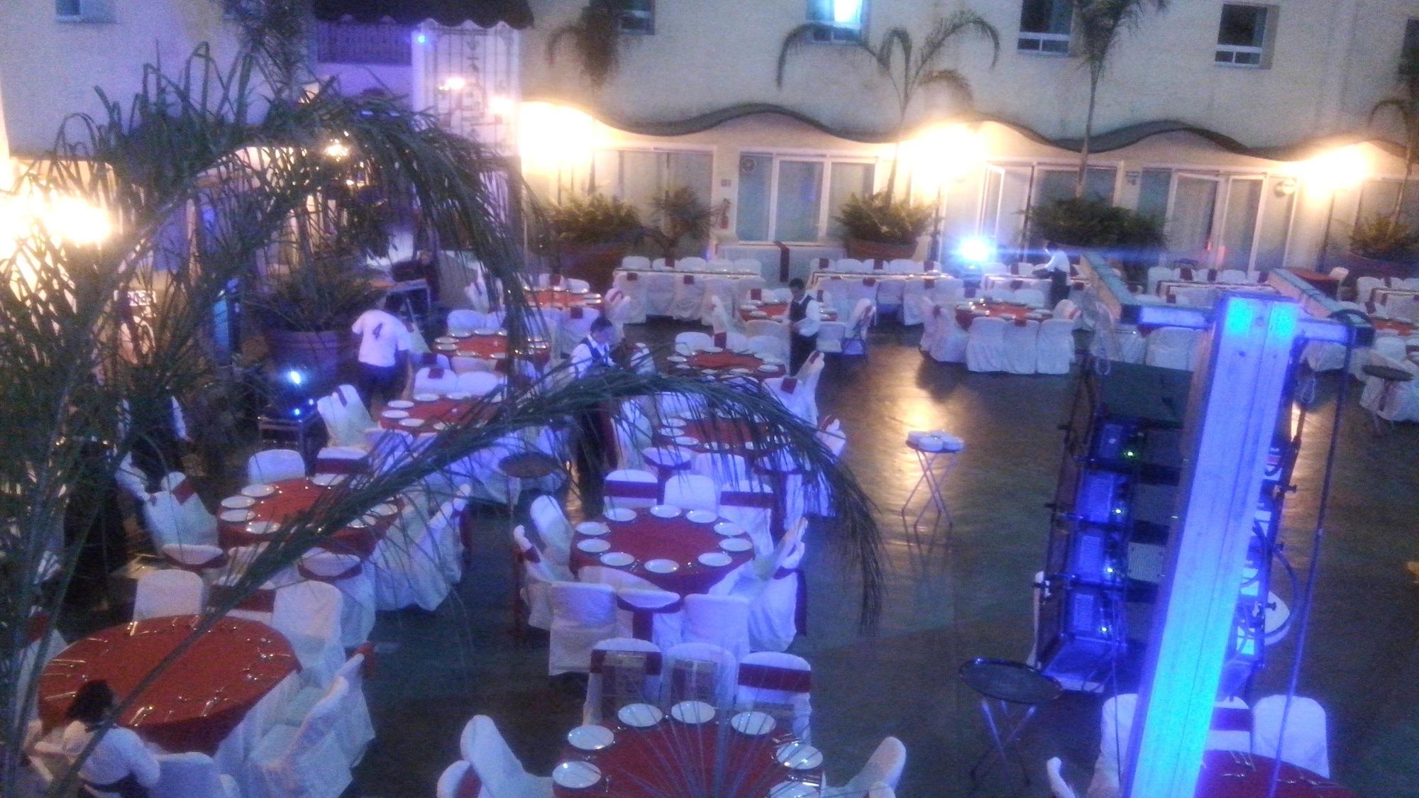 Plaza Poblana Hotel