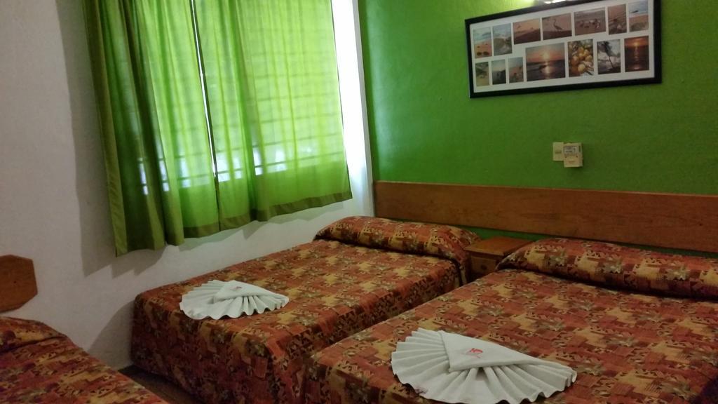 Delfin Playa Azul Hotel