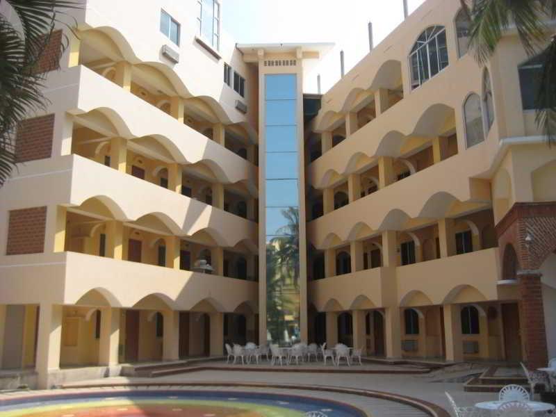 Hotel Costa Sol And 4*