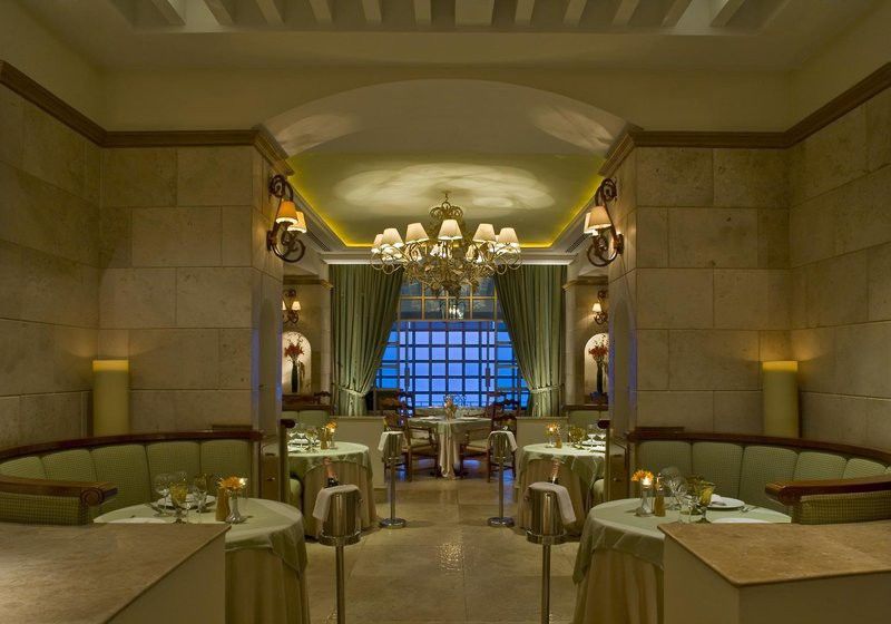 Le Meridien And Hotel 4*