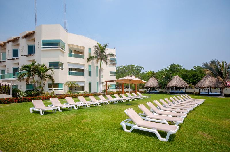 Artisan Playa Esmeralda Family Hotel Playa Chachalacas