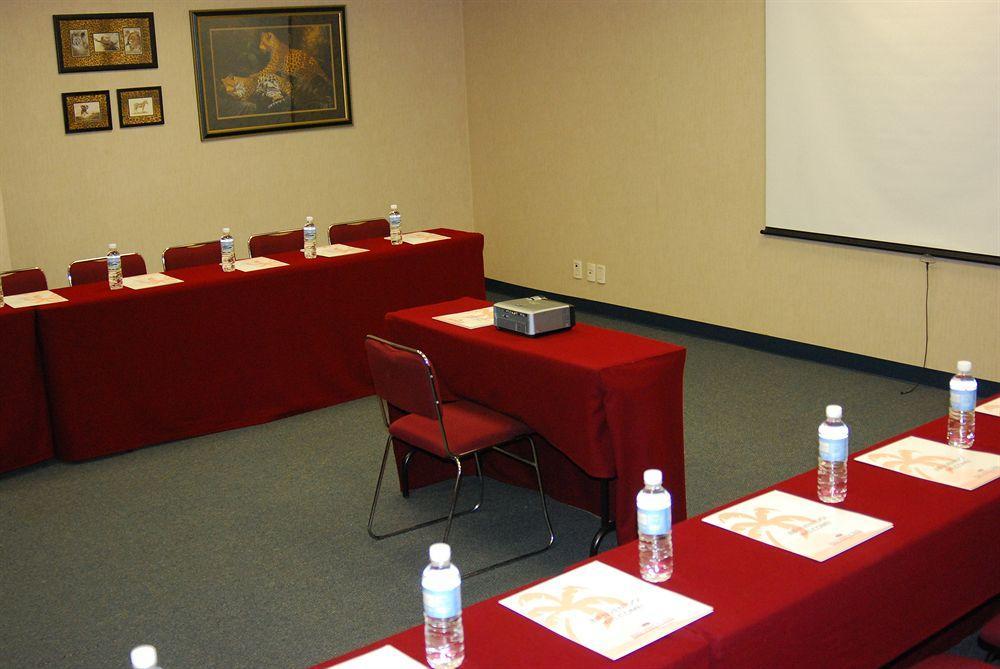 Rio Vista Business High Class Tampico