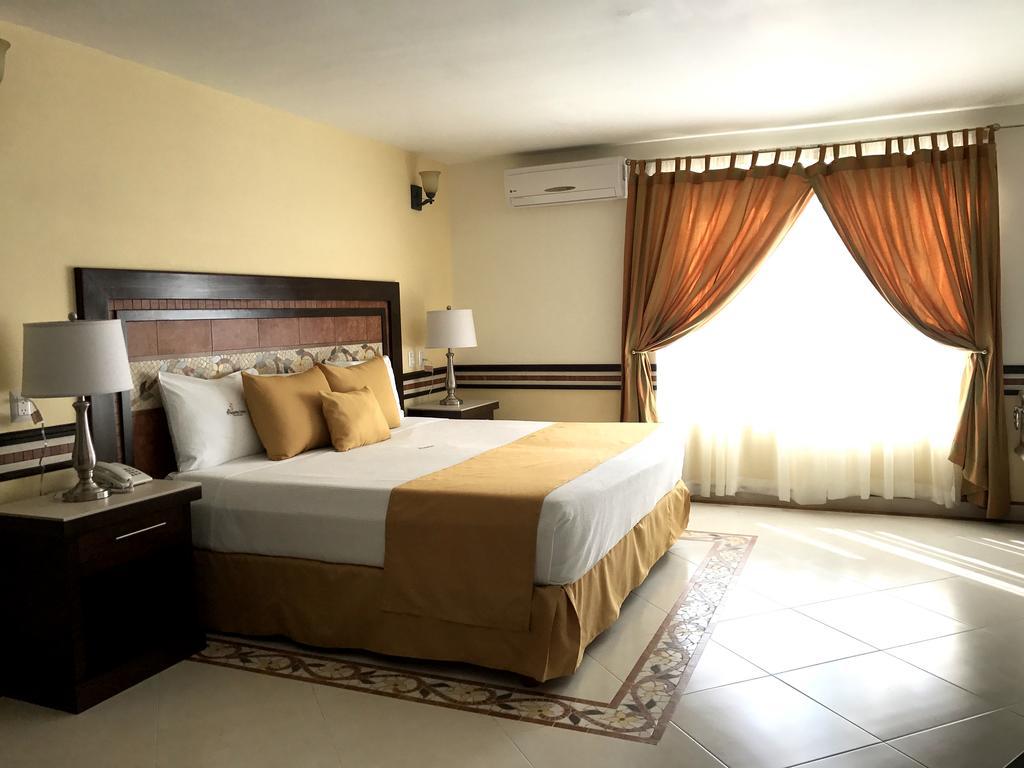 Centro Margaritas Hotel 4*