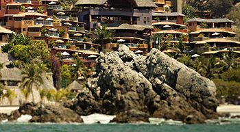 Hotel Club Intrawest 5*