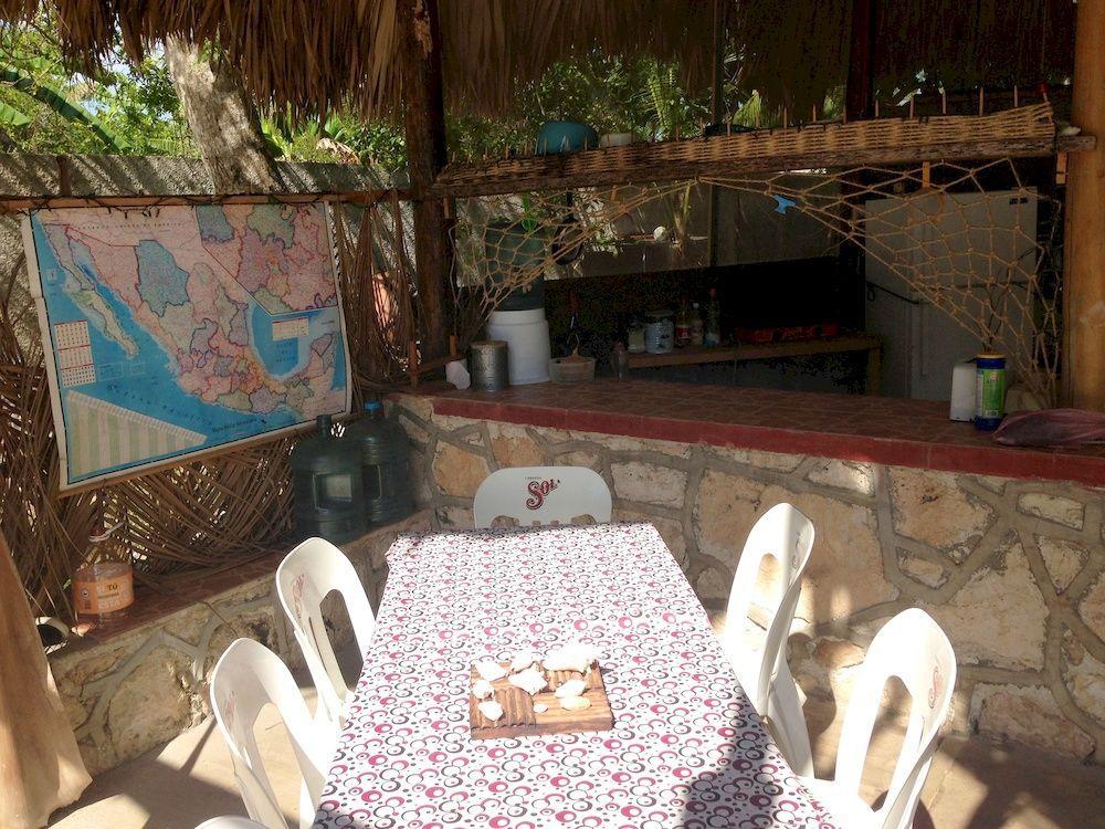 Hostel Yaxche Centro Y Bacalar