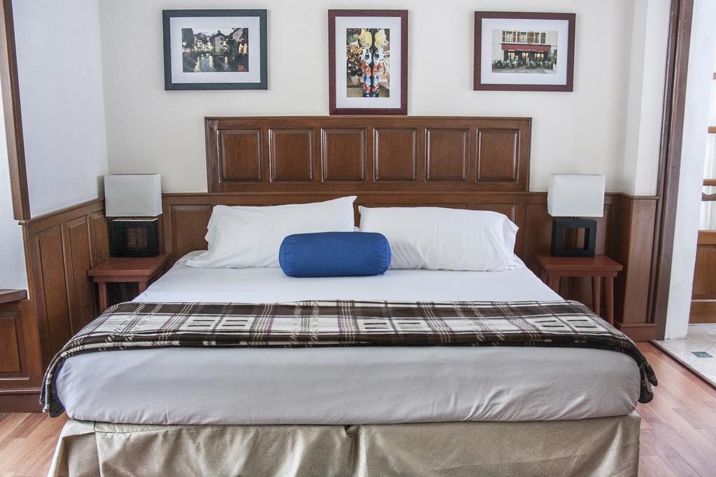 Hotel Esmeralda