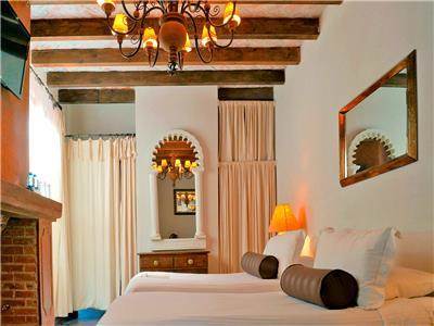 Hotel Casa Luna Boutique 3*