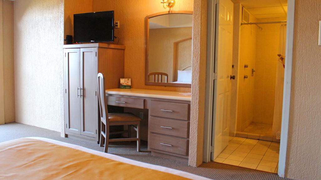Hotel Meson Del Valle 4*