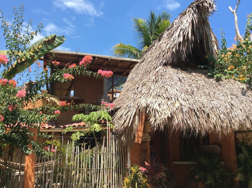 Jacalitos Inn
