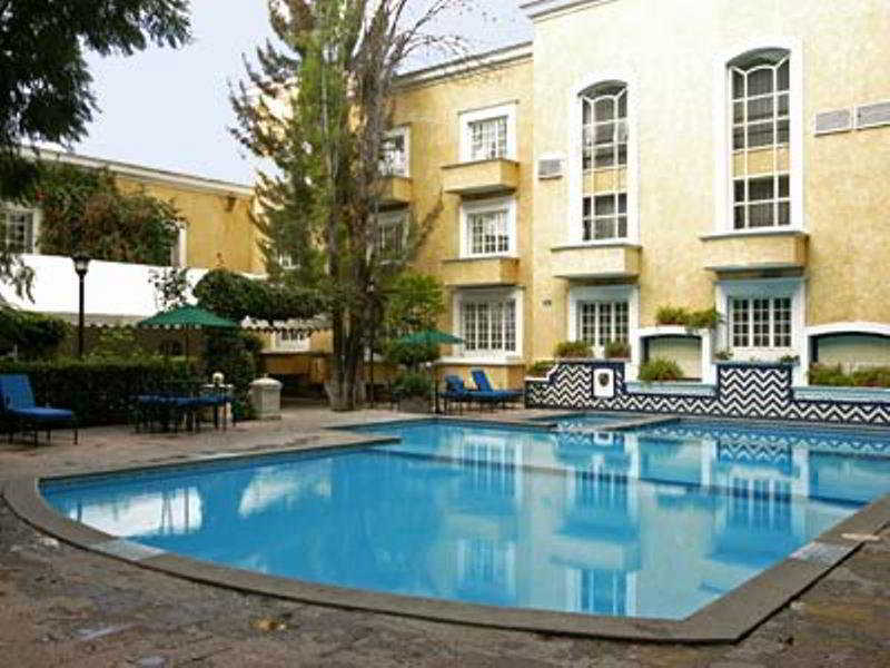 Plaza Camelinas 4*