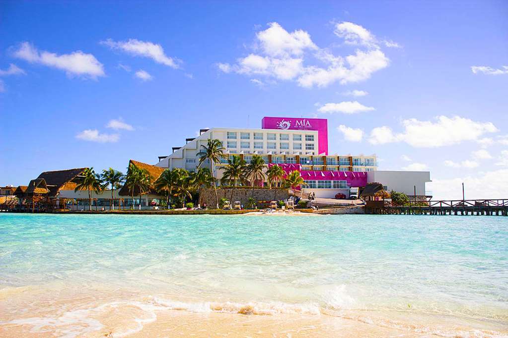 Mia Reef Cancun Resort