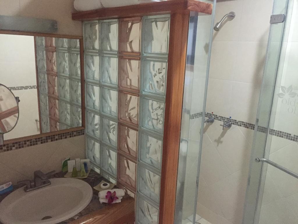Boutique Pueblo Lindo Hotel 4*