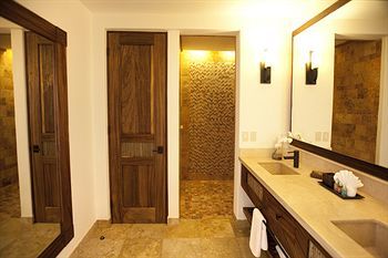 Cabo Surf Hotel