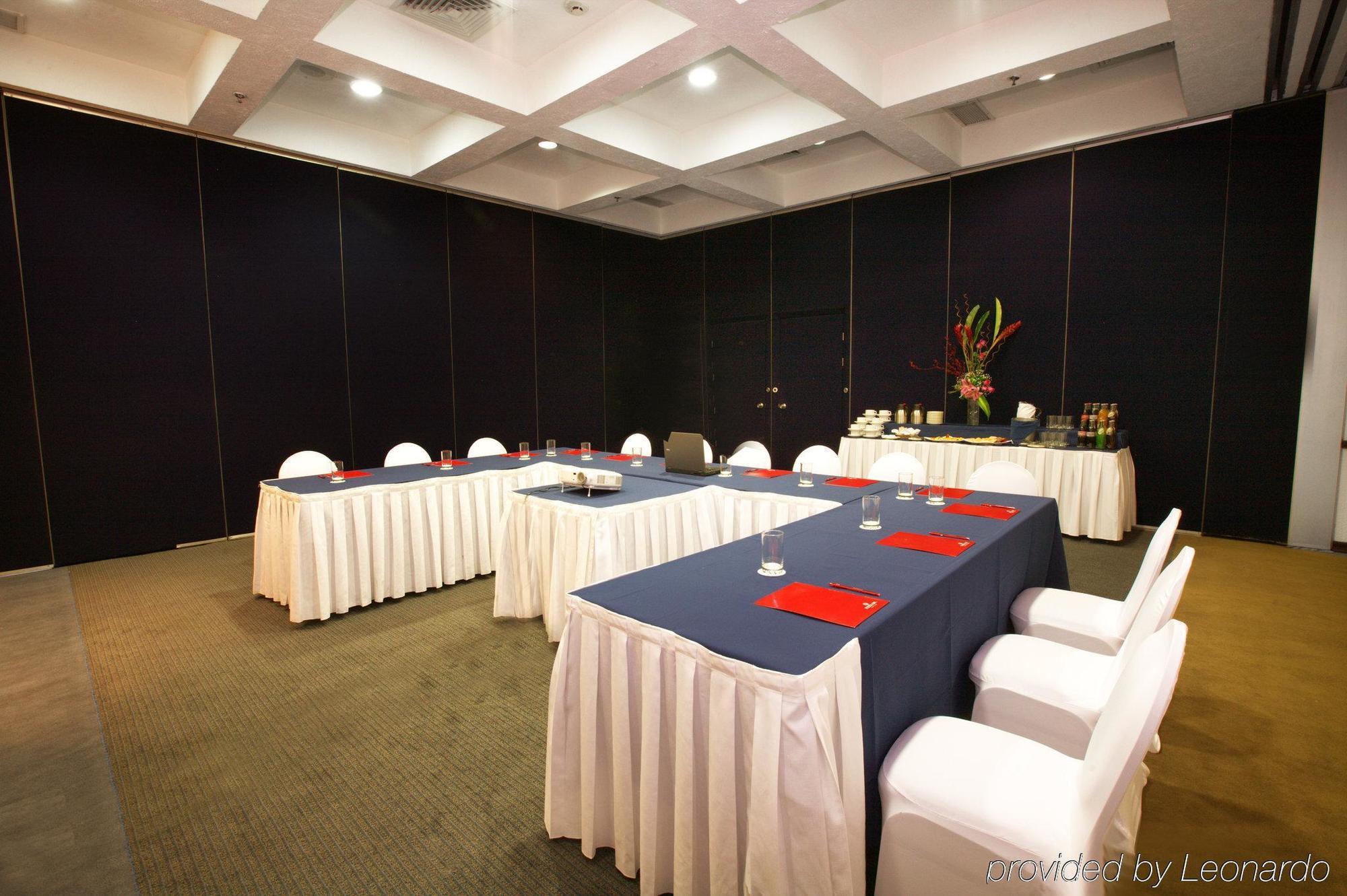 Hotel Chn Centro, Trademark Collection By Wyndham Monterrey