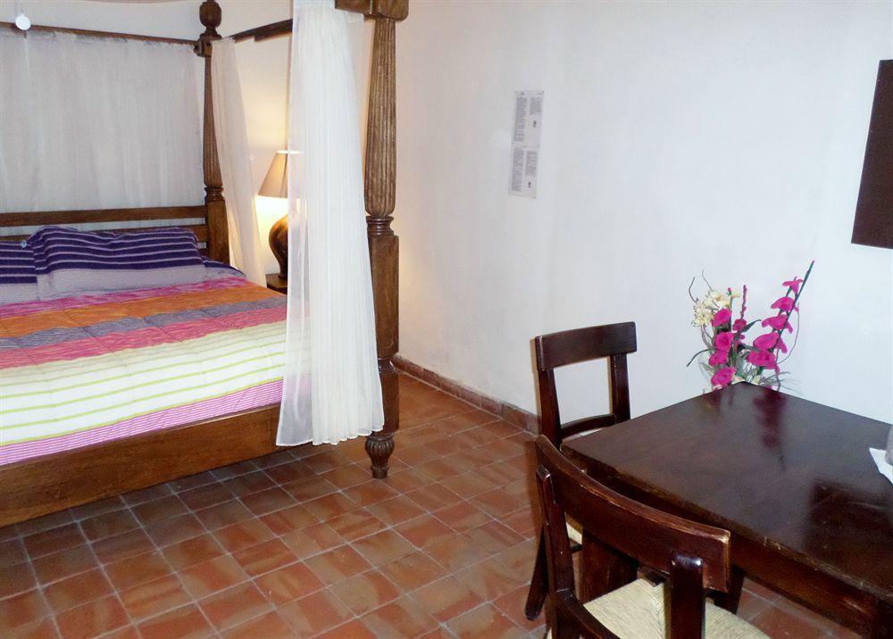 Rosa Morada Bed & Breakfast Tlaquepaque