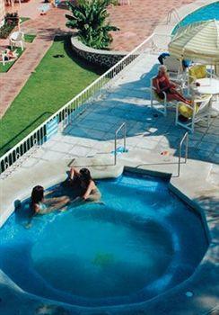 Mama Chuy & Hotel San Juan Cosala
