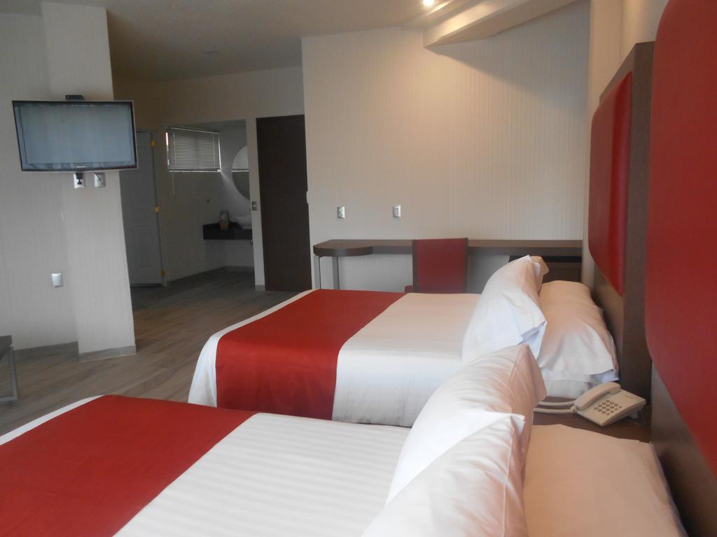 Puente Real Hotel 4*