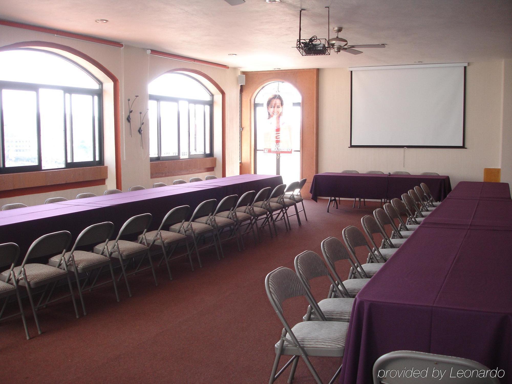 Hotel Boutique Pueblo Lindo 4*