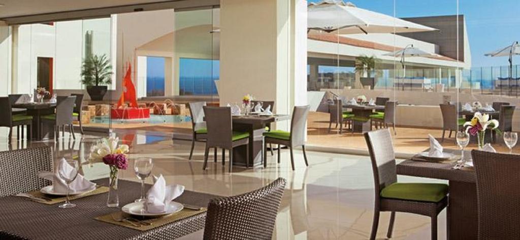 Secrets Huatulco & (adults Only) 5*