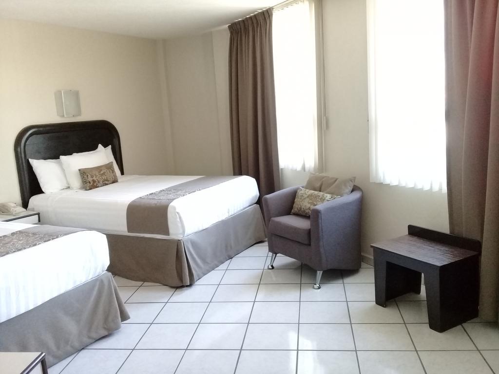 Hotel Howard Johnson By Wyndham Guanajuato Avenida