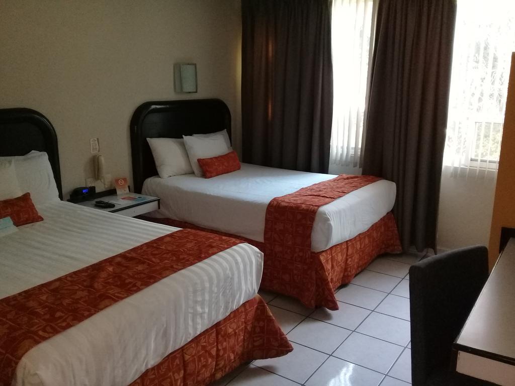 Howard Johnson By Wyndham Guanajuato Avenida Hotel Leon