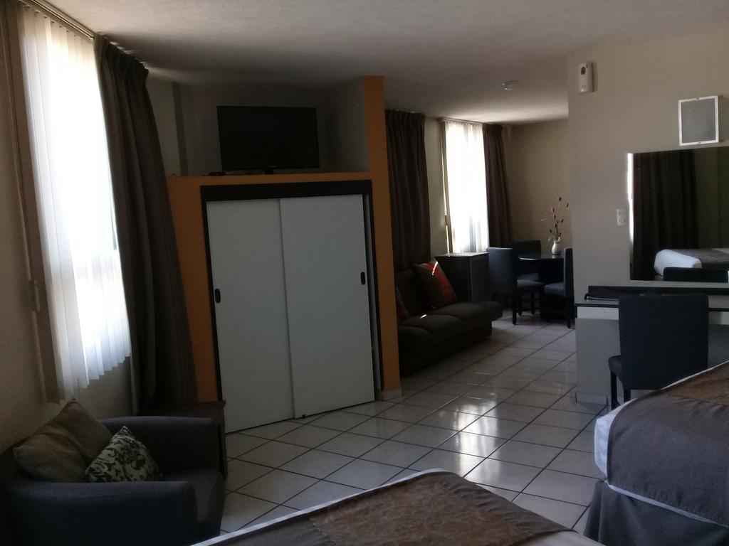 Hotel Howard Johnson By Wyndham Guanajuato Avenida
