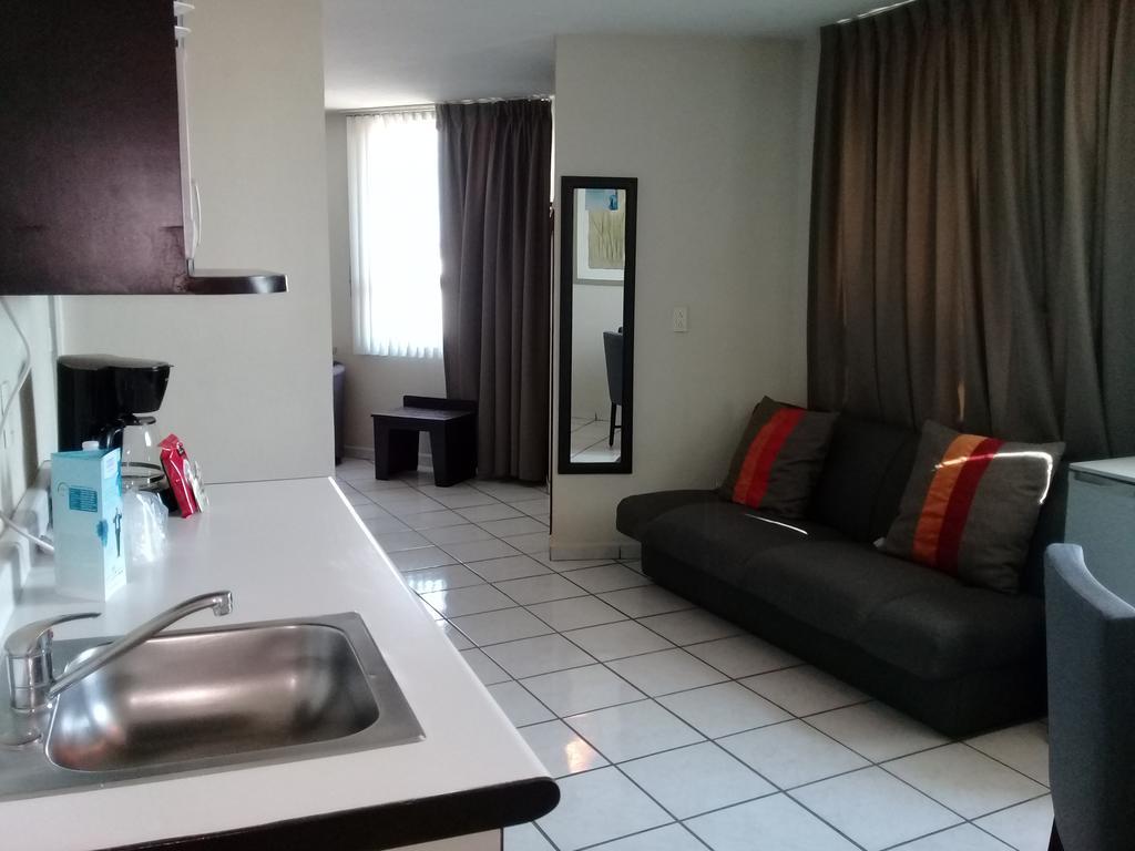 Howard Johnson By Wyndham Guanajuato Avenida 3*