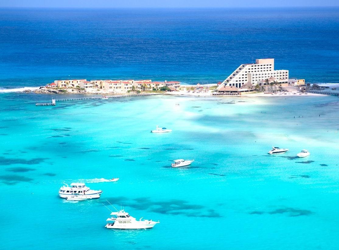 Mia Reef Cancun