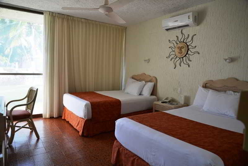 Hotel Cabo Blanco And Marina Barra de Navidad