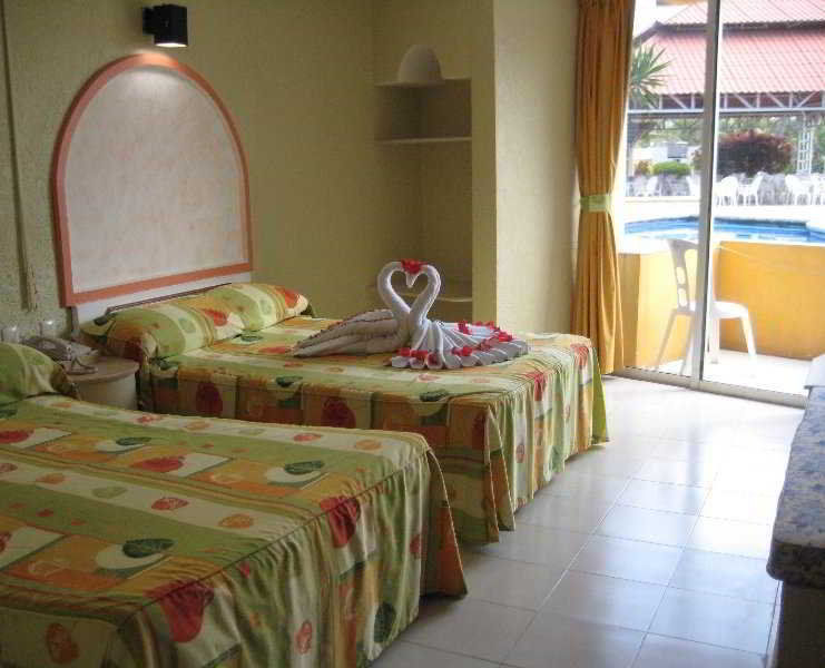 Hotel Costa Sol And 4*