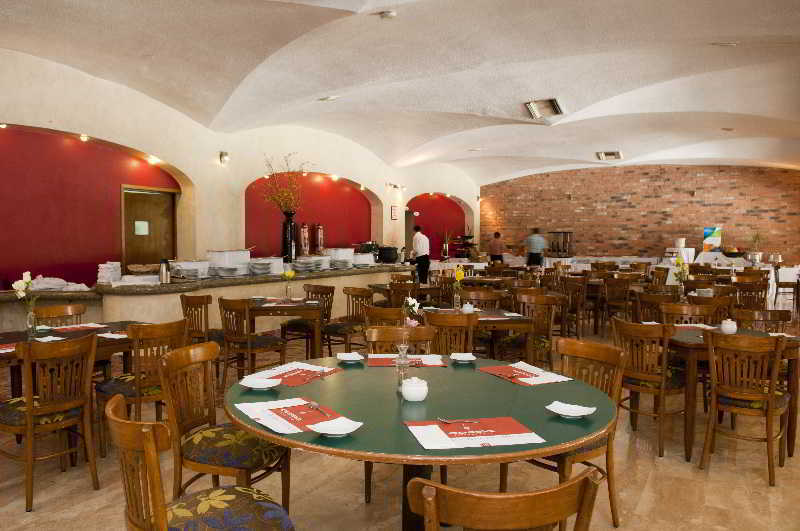 Real De Minas Poliforum 4* Leon
