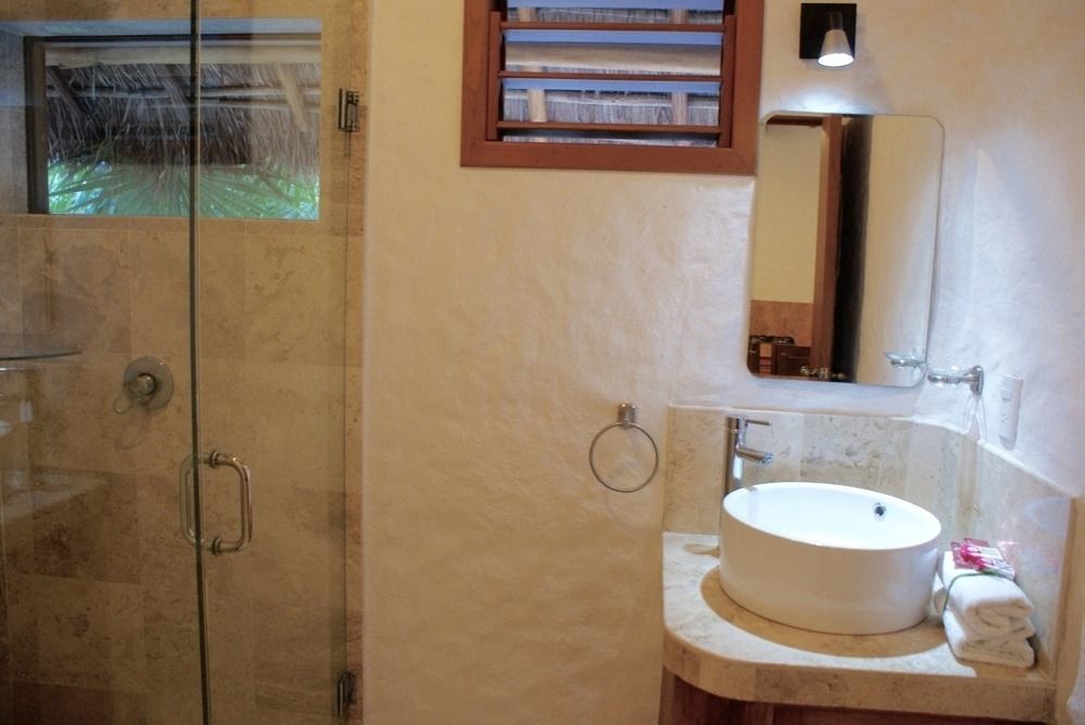 Deluxe Hotel