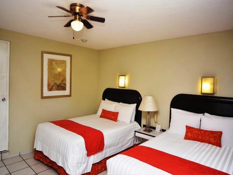 Howard Johnson By Wyndham Guanajuato Avenida Hotel 3*